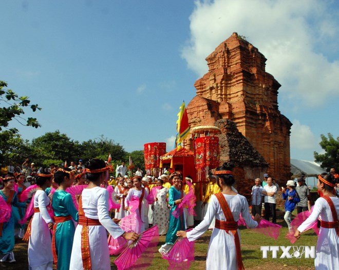 Lễ hội Katê của người Chăm ở Bình Thuận.